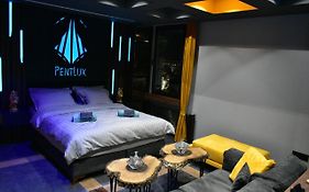 Pentlux - Spa Penthouse In The Heart Of Skopje