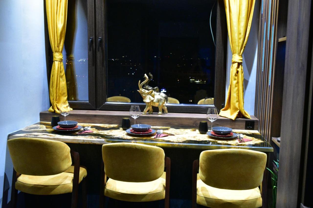 Pentlux - Spa Penthouse In The Heart Of Skopje Esterno foto